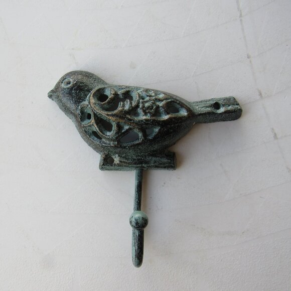 Small Bird Cast Iron Hook - Picture 1 of 3